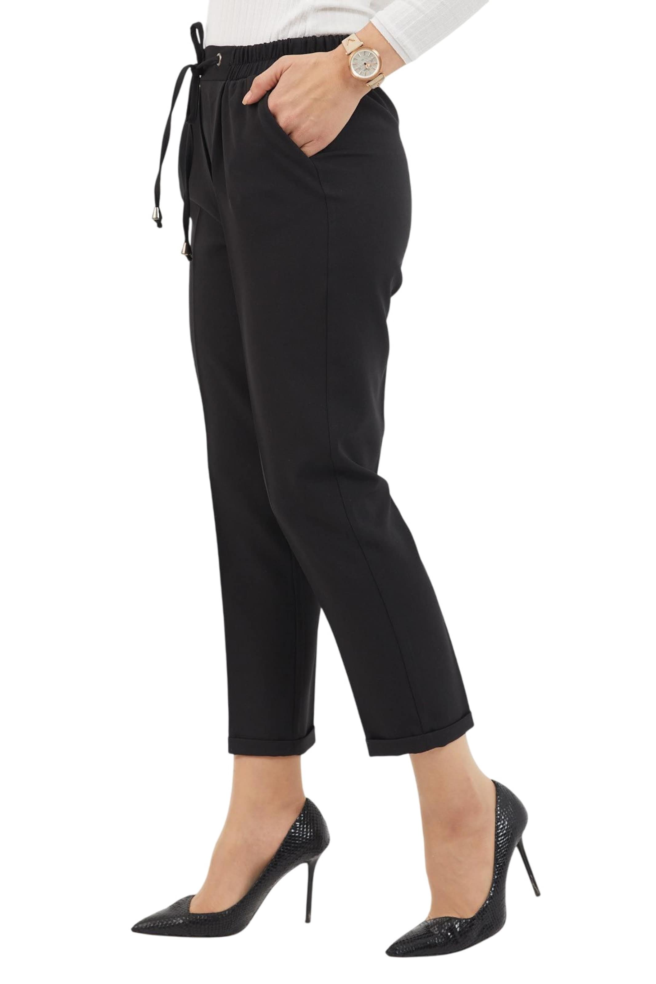 MODAMIHRAM Tapered Pleat-front trousers in Black