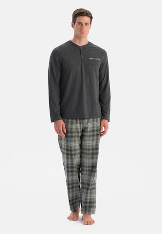 Dagi - Pijama largo en gris