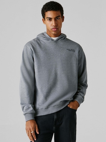 Pullover di Red Bull Racing x Pepe Jeans in grigio: frontale