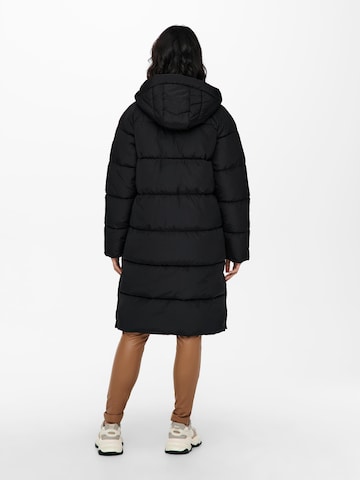 ONLY Płaszcz zimowy 'Amanda' w kolorze czarny