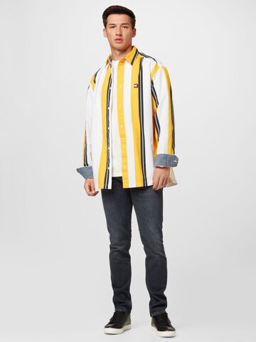 Tommy Jeans Comfort fit Button Up Shirt in Yellow