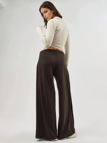 Busem Wide leg Broek in Bruin