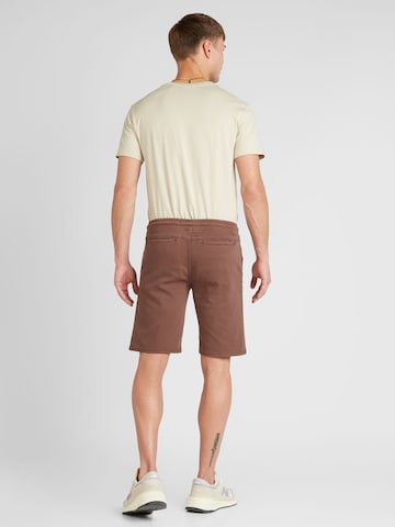 BLEND Regular Shorts in Braun