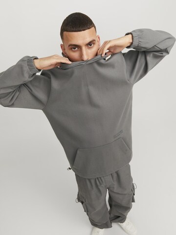 Sweat-shirt 'Altitude' JACK & JONES en gris