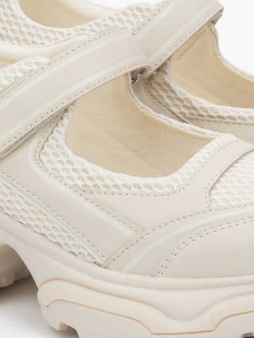 ES8 Sandaler '23375-6' i beige