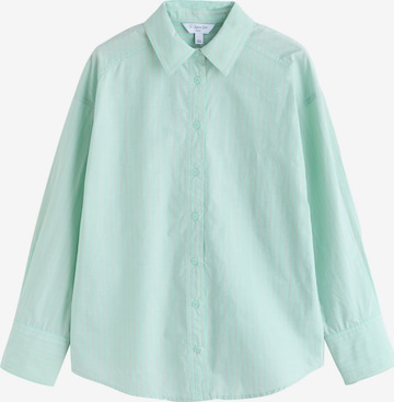 Next Pluus, värv roheline: eest vaates