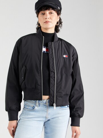 Tommy Jeans Välikausitakki 'ESSENTIALS' värissä musta