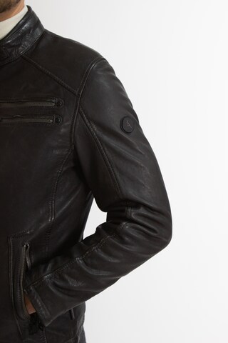 Donders 1860 Between-Season Jacket in Black