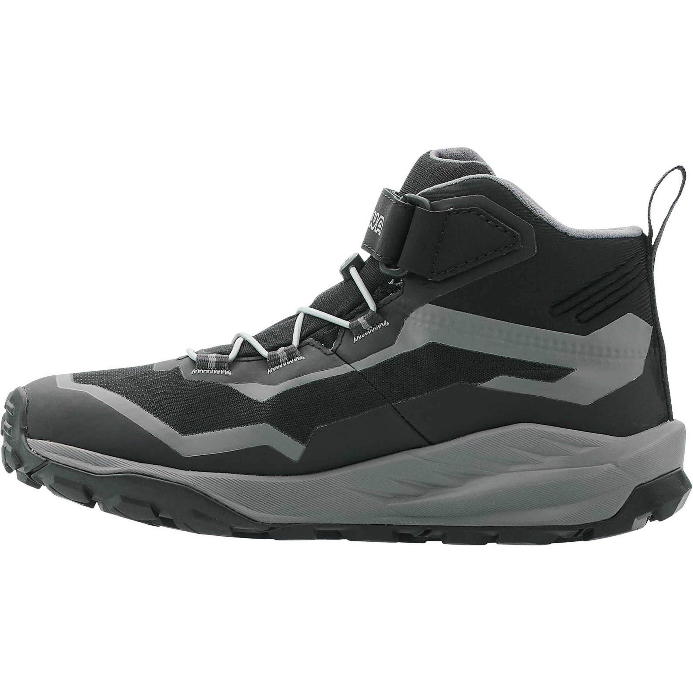 LOWA Flats 'TRAILUX MID' in Black