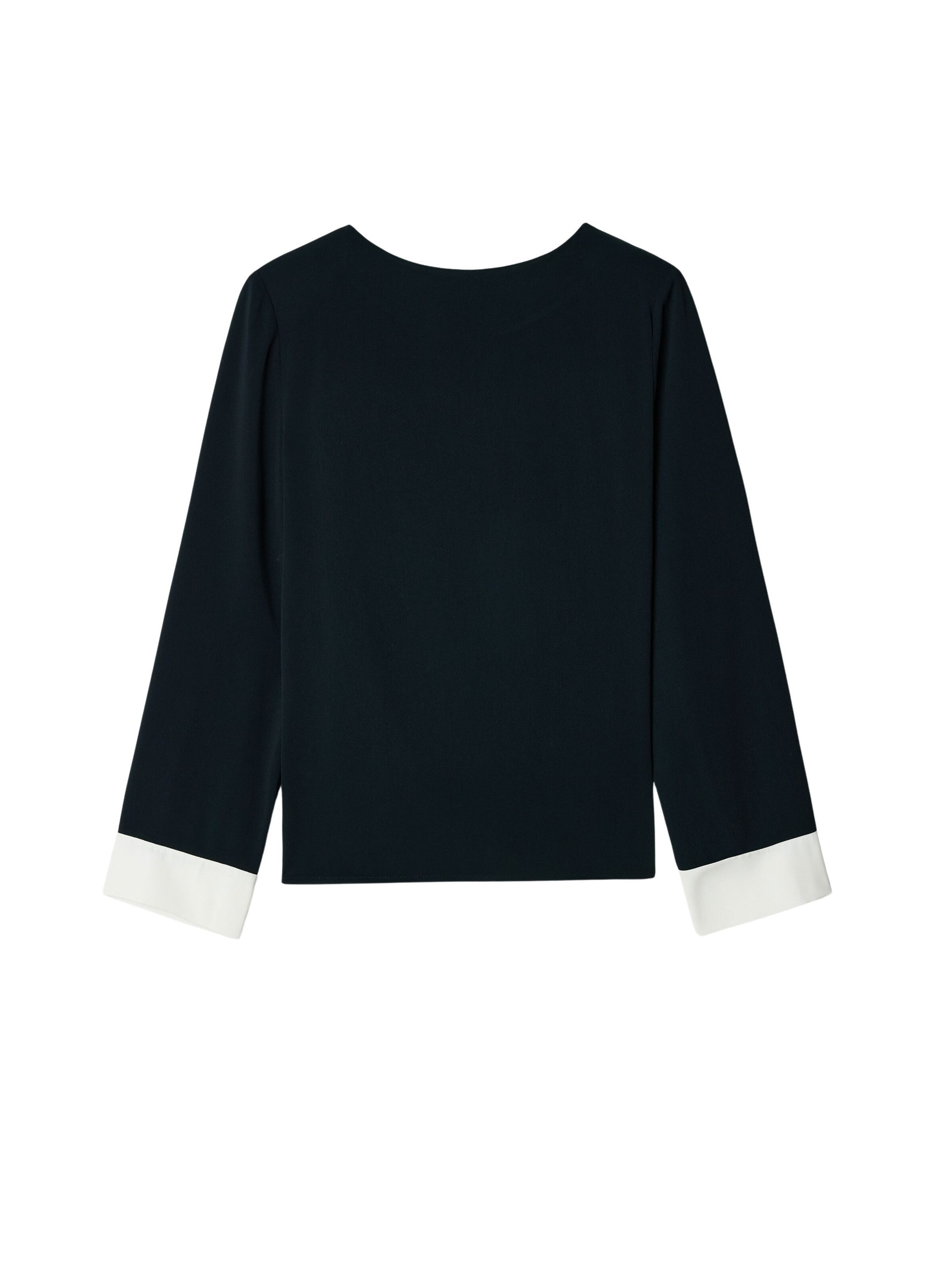 adl Shirt in Black: front