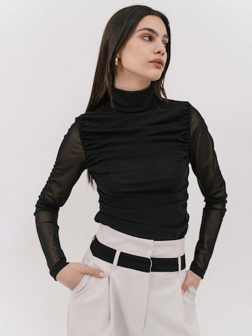 4TAILORS Топ 'Fierce' в Черный: спереди