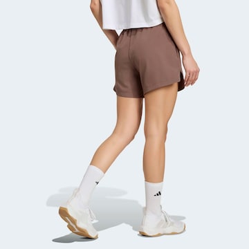 ADIDAS PERFORMANCE Loosefit Sportshorts in Braun