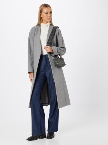 Sisley Between-seasons coat in Grey