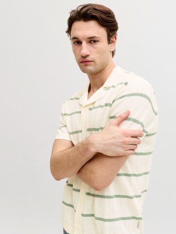 Vestes en maille 'JREBSTANCE' JJ Rebel en blanc