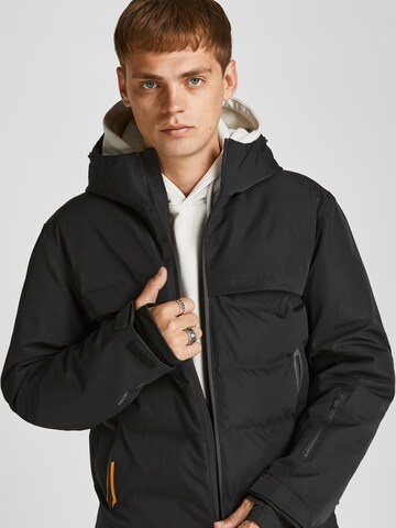 Giacca invernale 'Darwin' di JACK & JONES in nero