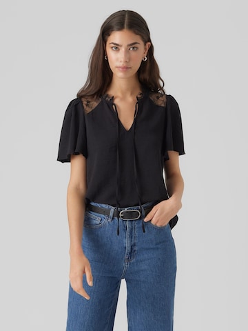 VERO MODA Blouse in Black: front