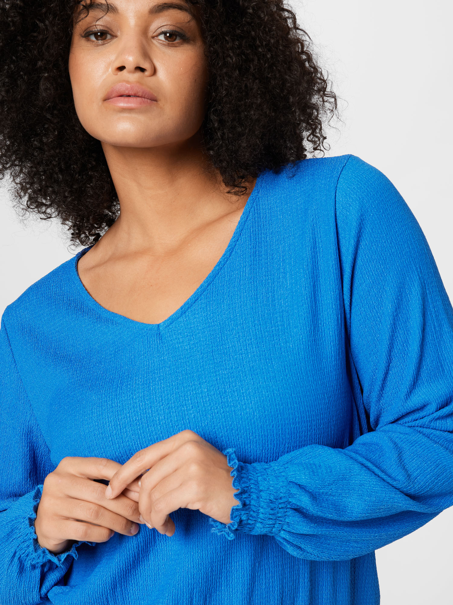 ONLY Carmakoma Bluse in Blau 