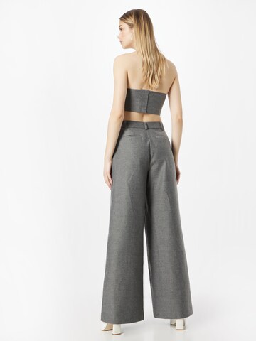 Wide Leg Pantalon à pince NA-KD en gris