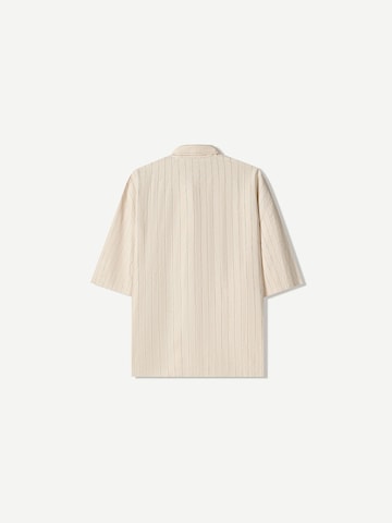 Bershka Regular fit Ing - fehér
