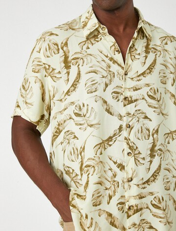 Koton Comfort Fit Hemd in Beige