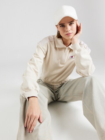 Tommy Jeans Sweatshirt in Beige: voorkant