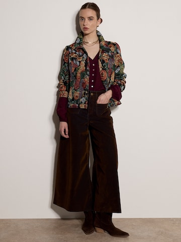 Apricot Floral Tapestry Jacket ' ' in Schwarz