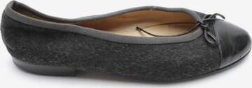 Unützer Flats & Loafers in 37 in Grey: front