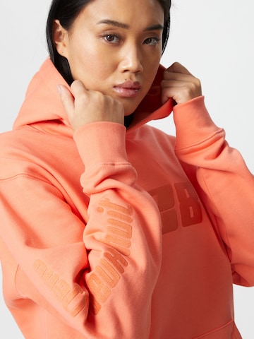 ABOUT YOU x Mero Sweatshirt '428' in Oranje