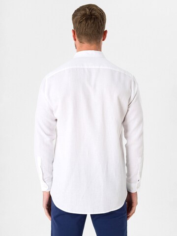 Coupe regular Chemise By Diess Collection en blanc