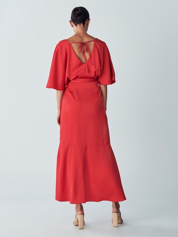 Willa - Vestido de noche 'Mera' en rojo: atrás