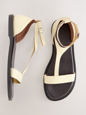 Next - Sandalias con hebilla 'Forever Comfort' en amarillo