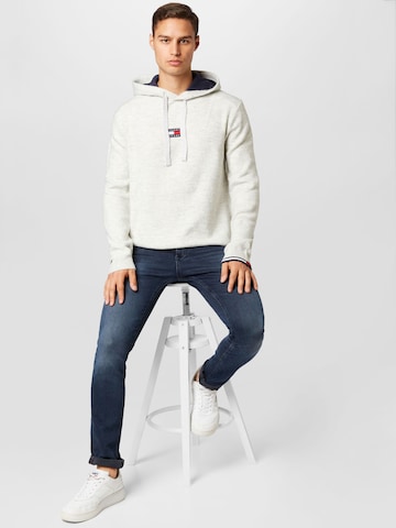 Pull-over Tommy Jeans en gris