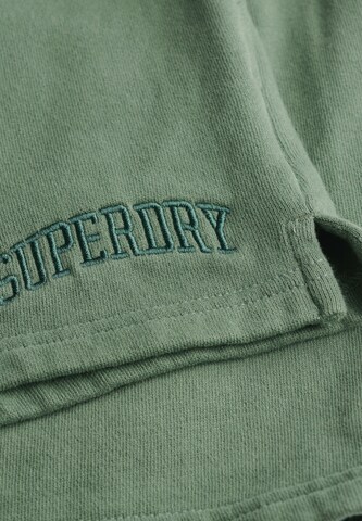 Superdry Regular Trousers in Green