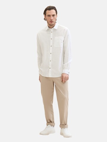 Coupe regular Chemise TOM TAILOR en blanc