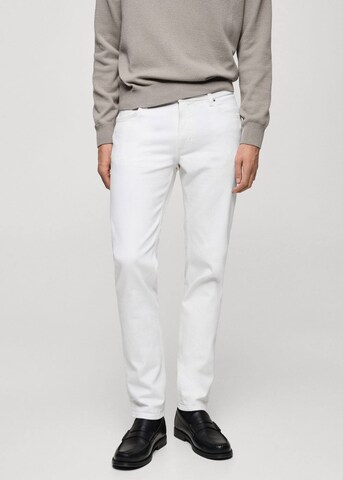 MANGO MAN Regular Jeans 'Jan' in Weiß: Vorderseite