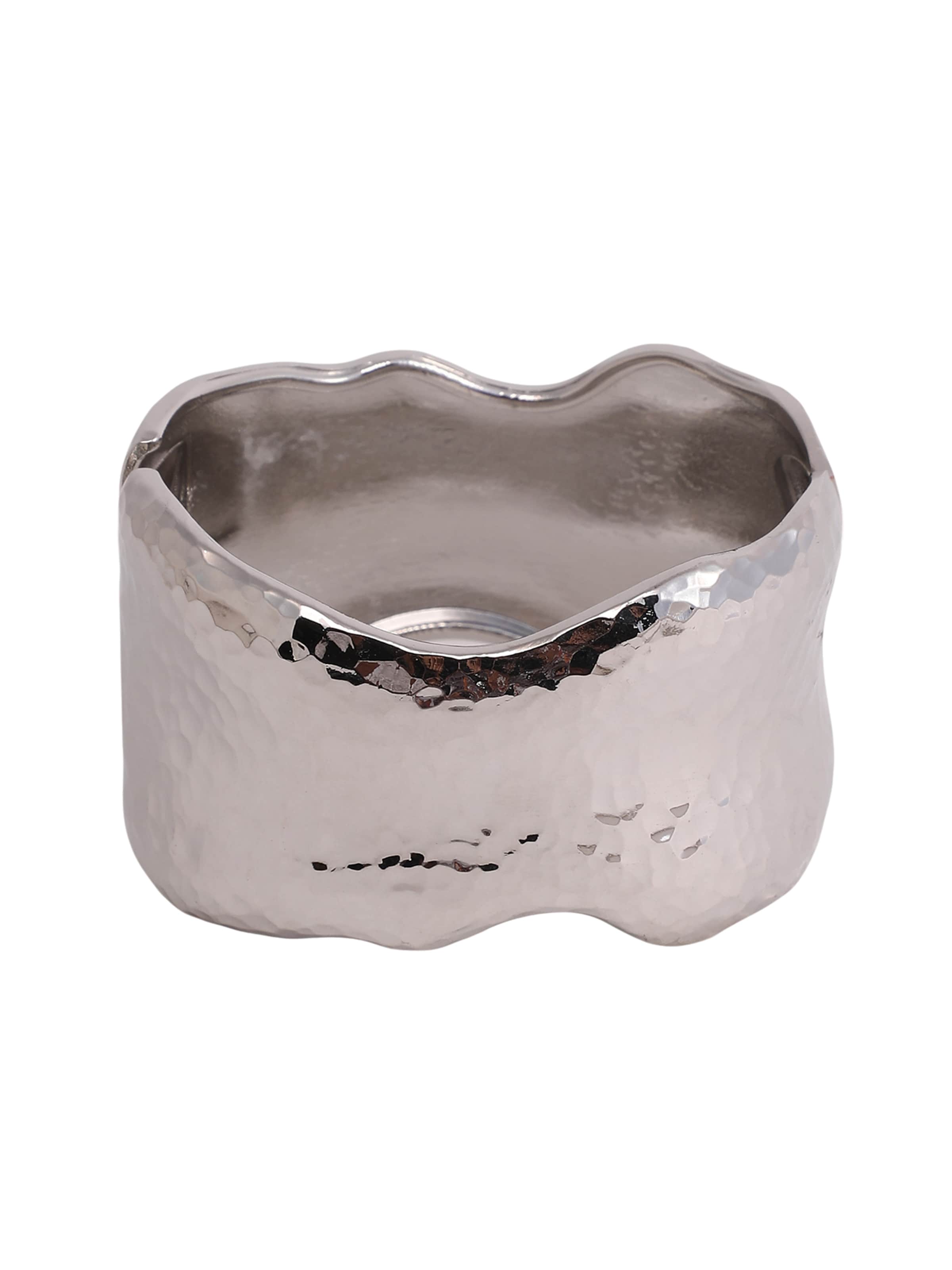 SOHI Гривна 'Wynonna' в сребърно: отпред