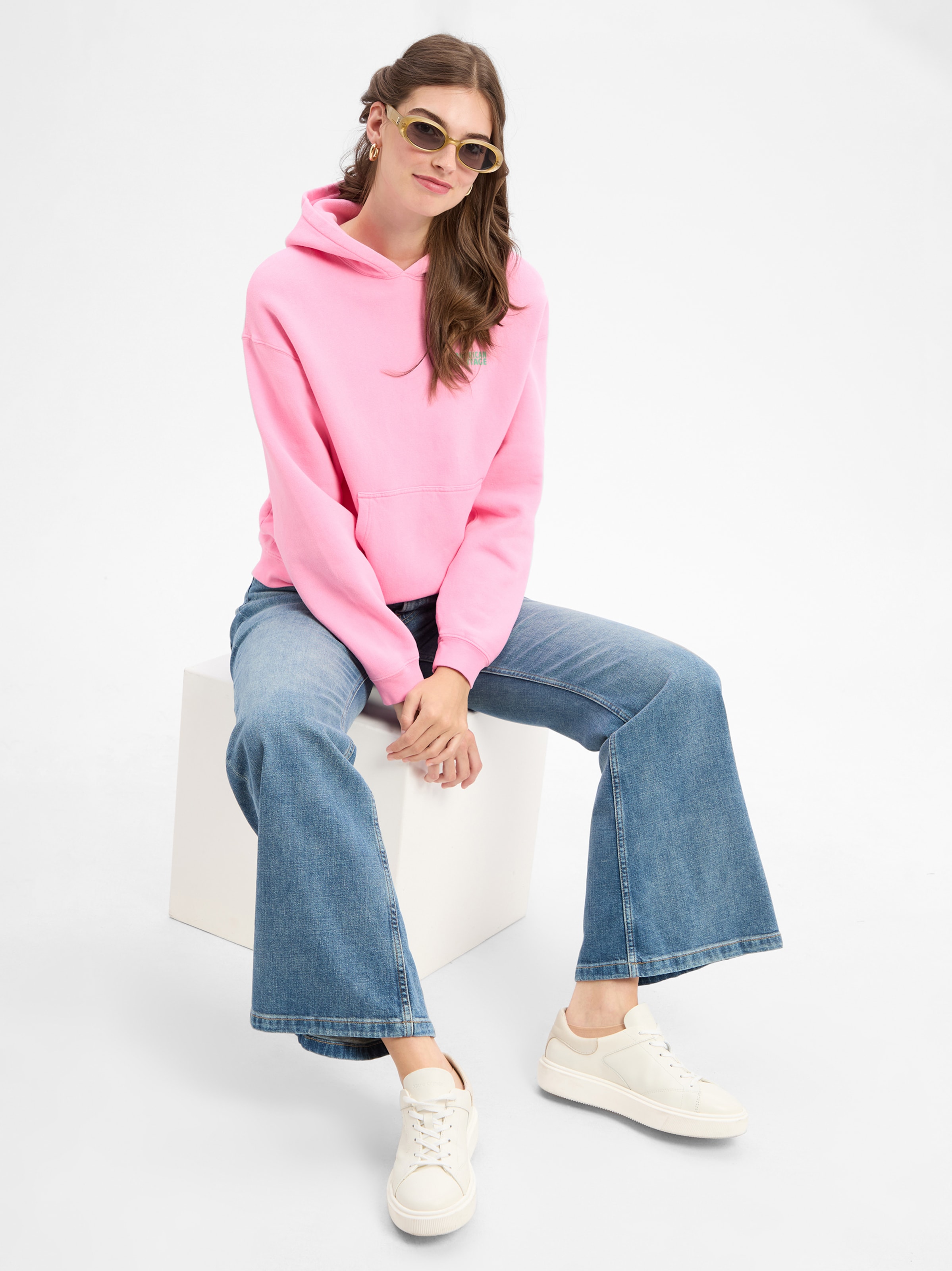AMERICAN VINTAGE Sweatshirt ' Izubird ' in Roze