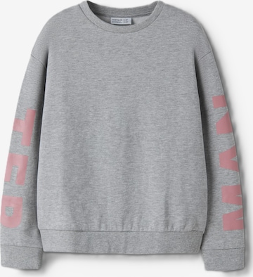 NAME IT Sweatshirt 'NKFNOKKI' in Grey: front