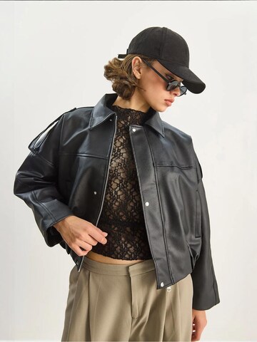 Bianco Lucci Tussenjas in Zwart