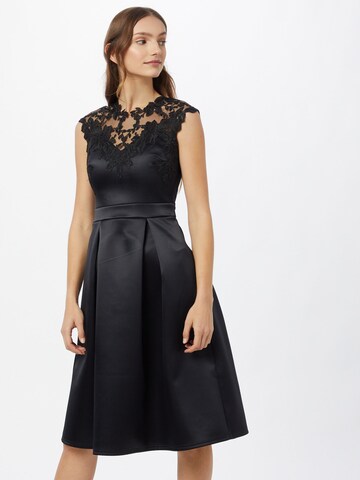 Robe 'Peyton' Lipsy en noir : devant