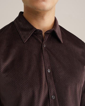 Comfort fit Camicia di WE Fashion in marrone