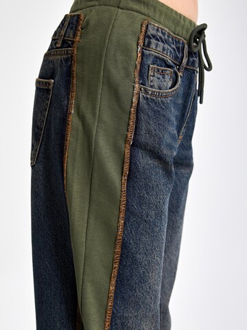 IT'S BASIC Loosefit Jeans 'Loose High Rise Jeans' in Blauw