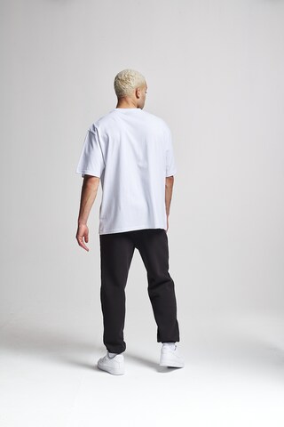 Urban Classics Regular Broek in Zwart