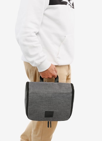 STRELLSON Toiletry Bag 'Northwood' in Grey