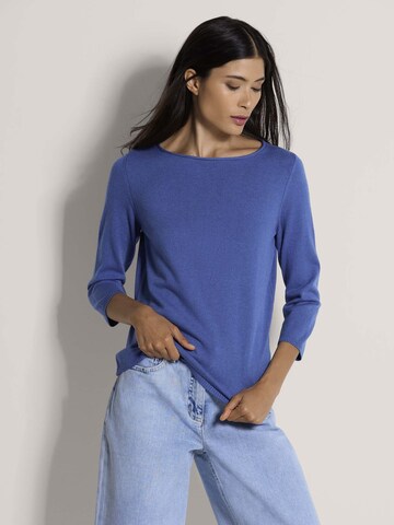 MADELEINE Pullover in Blau: Vorderseite