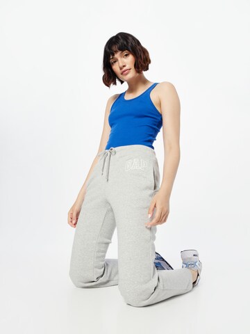 GAP Bootcut Hose in Grau