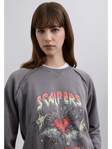 Felpa 'Kiss' di Scalpers in grigio