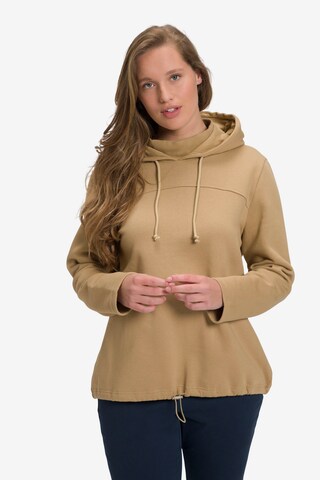 Sweat-shirt Ulla Popken en beige : devant