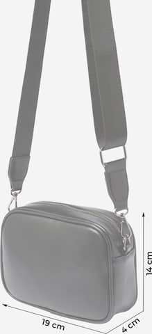 ABOUT YOU Crossbody Bag 'Julia' in Black