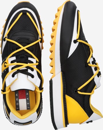 Tommy Jeans Sneakers in Yellow